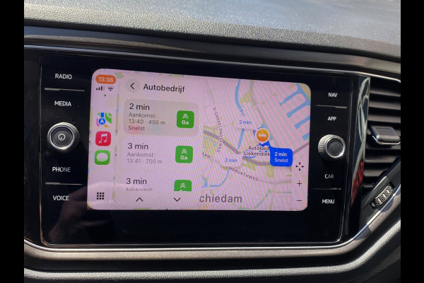 Volkswagen T-Roc 1.0 TSI Style - Navigatie I Airco I Veiligheid pakket I LED I PDC I Sport velgen I Dealer onderhouden