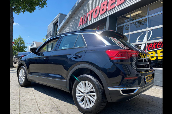 Volkswagen T-Roc 1.0 TSI Style - Navigatie I Airco I Veiligheid pakket I LED I PDC I Sport velgen I Dealer onderhouden