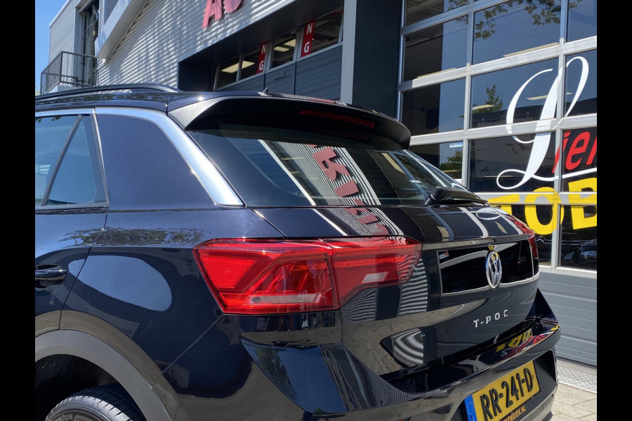 Volkswagen T-Roc 1.0 TSI Style - Navigatie I Airco I Veiligheid pakket I LED I PDC I Sport velgen I Dealer onderhouden