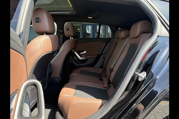 Mercedes-Benz CLA-Klasse Shooting Brake 250 e AMG Line | Panoramadak | Stoelverwarming  | Achteruitrijcamera | Leder | zomer&winter set