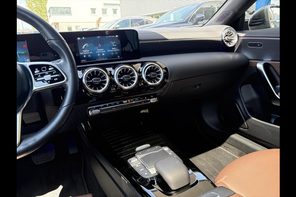 Mercedes-Benz CLA-Klasse Shooting Brake 250 e AMG Line | Panoramadak | Stoelverwarming  | Achteruitrijcamera | Leder | zomer&winter set