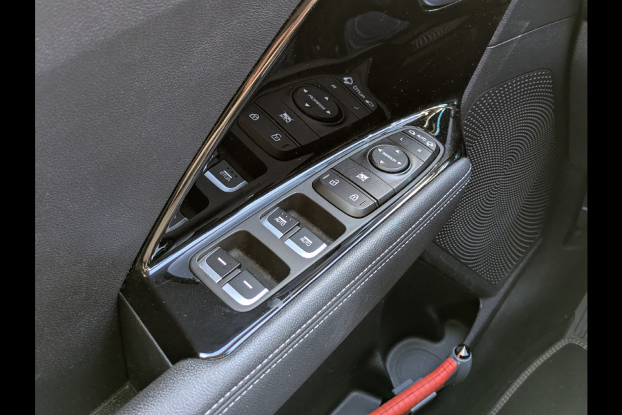 Kia Niro 1.6 GDi Hybrid DynamicLine|Navi|Adaptive-Cruise|Camera|Afn.Trekhaak|Origineel-NL|Dealer-Onderhouden