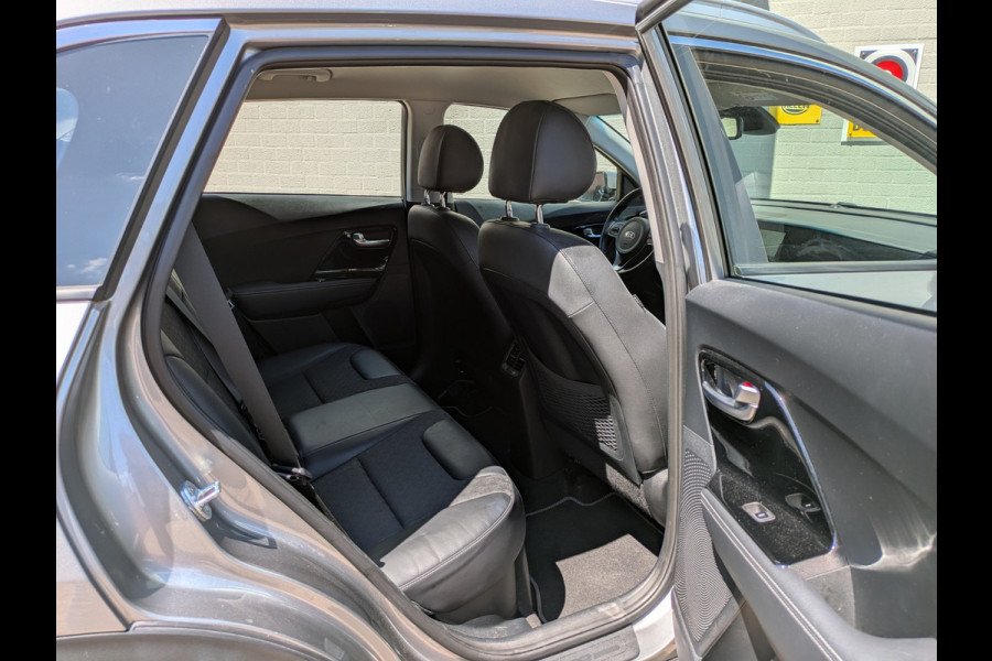 Kia Niro 1.6 GDi Hybrid DynamicLine|Navi|Adaptive-Cruise|Camera|Afn.Trekhaak|Origineel-NL|Dealer-Onderhouden