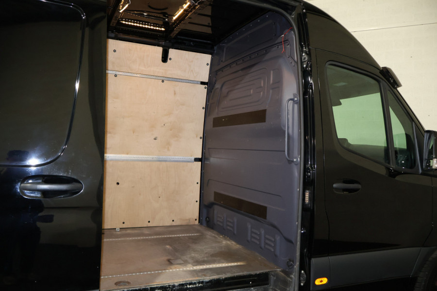 Mercedes-Benz Sprinter 319 3.0 CDI V6 L3 H2 Black Line