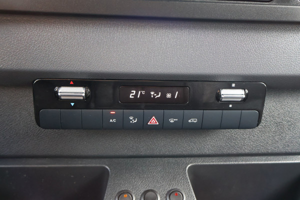 Mercedes-Benz Sprinter 319 3.0 CDI V6 L3 H2 Black Line