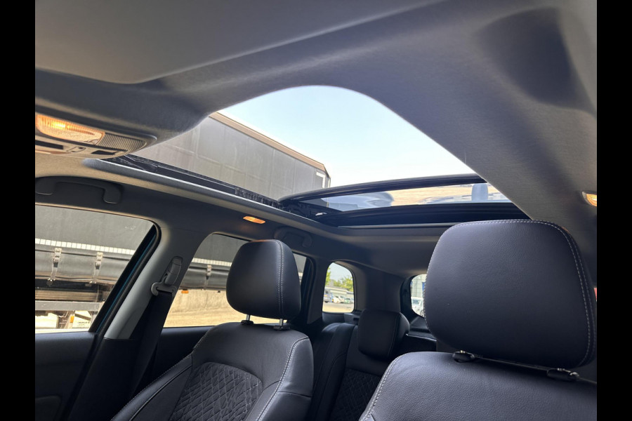 Suzuki Vitara 1.5 Hybrid Automaat Style AllGrip | Pano-Dak | LED | Trekhaak | Adaptive CC | Navi | Cllimate |