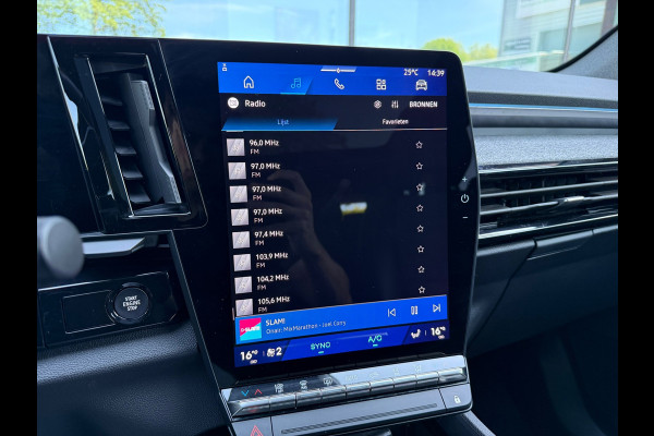 Renault Espace E-Tech full hybrid 200 techno 7p. - Automaat - Panodak - Navi - Camera