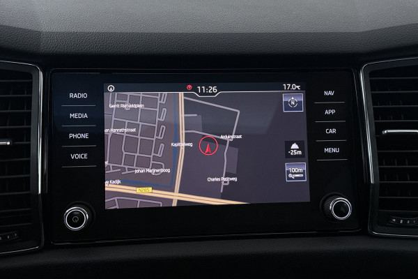 Škoda Kodiaq 1.5 TSI Limited Business Edition 7p. (PANORAMADAK, TREKHAAK AFNEEMBAAR, CAMERA, CANTON, STOELVERWARMING, 1e EIGENAAR)