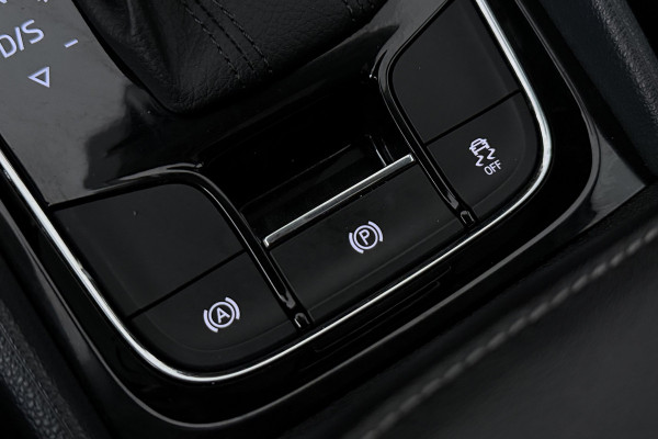 Škoda Kodiaq 1.5 TSI Limited Business Edition 7p. (PANORAMADAK, TREKHAAK AFNEEMBAAR, CAMERA, CANTON, STOELVERWARMING, 1e EIGENAAR)