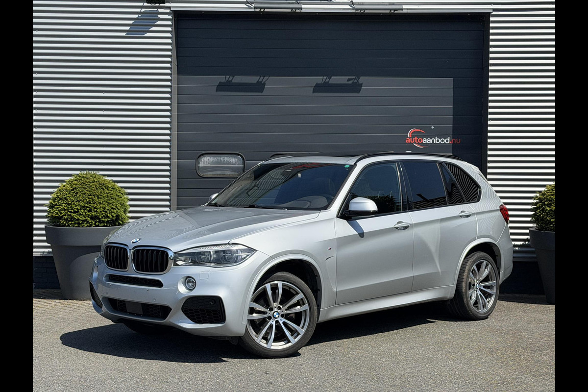 BMW X5 xDrive30d High Executive M-Sport | Panoramadak | Head-Up Display | Camera | Dodehoek Detectie | Elektrische Trekhaak |