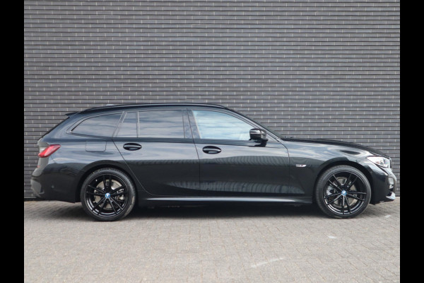 BMW 3 Serie Touring 320e xDrive High Executive M Sport Pakket Automaat / Live Cockpit Professional / Adaptief M Onderstel / Panoramadak / Stoelverwarming / Extra Getint Glas / LED / 19 Inch / Hifi / Lichtpakket