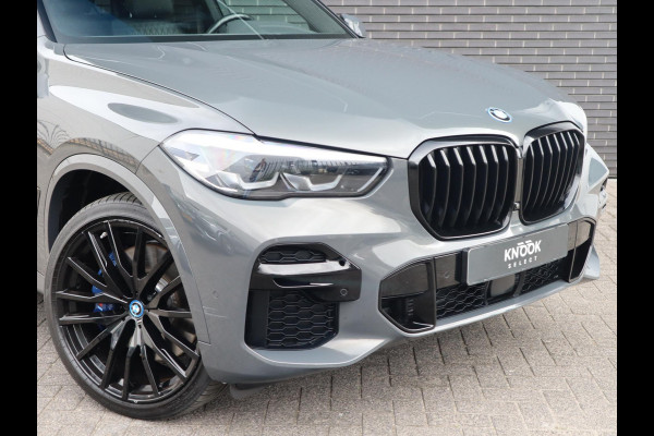 BMW X5 xDrive45e High Executive M Sport Pakket Automaat /  Live Cockpit Professional / Panoramadak / Driving Assistant Professional / Trekhaak / Luchtvering / Comfortstoelen / M Sportremsysteem / 21 Inch / Hifi / Parkeerhulpsysteem Plus
