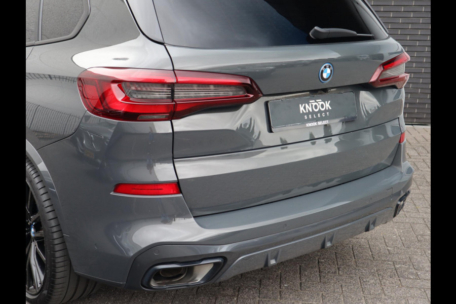 BMW X5 xDrive45e High Executive M Sport Pakket Automaat /  Live Cockpit Professional / Panoramadak / Driving Assistant Professional / Trekhaak / Luchtvering / Comfortstoelen / M Sportremsysteem / 21 Inch / Hifi / Parkeerhulpsysteem Plus