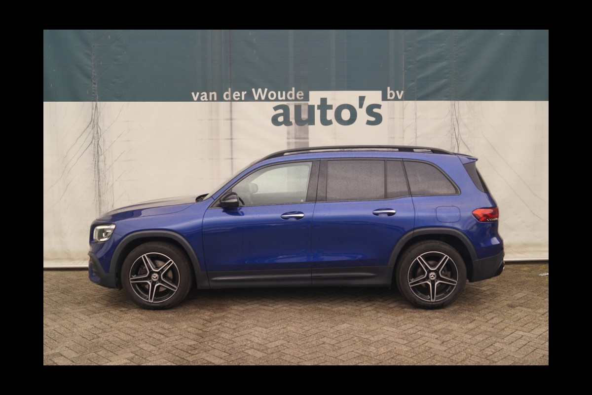 Mercedes-Benz Glb 180 Automaat AMG Business Solution -PANO-ECC-TREKHAAK-