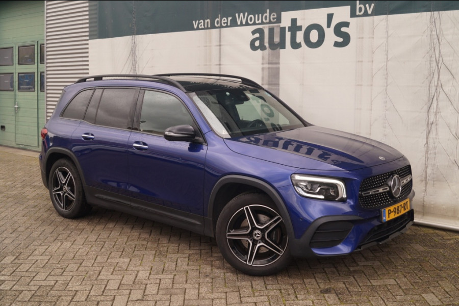 Mercedes-Benz Glb 180 Automaat AMG Business Solution -PANO-ECC-TREKHAAK-