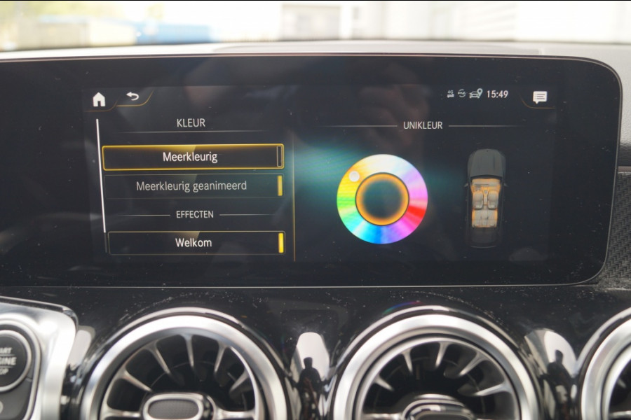 Mercedes-Benz Glb 180 Automaat AMG Business Solution -PANO-ECC-TREKHAAK-