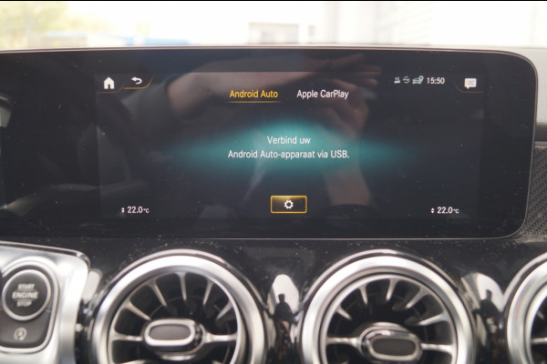 Mercedes-Benz Glb 180 Automaat AMG Business Solution -PANO-ECC-TREKHAAK-