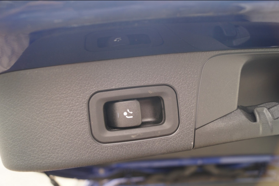 Mercedes-Benz Glb 180 Automaat AMG Business Solution -PANO-ECC-TREKHAAK-