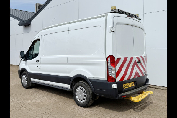 Ford Transit 2.0 TDCI 130PK L2H2 Airco Cruise Control Parkeersensoren Stoelverwarming Zwaailampen Kastwand Inbouw