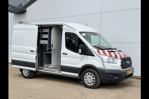 Ford Transit 2.0 TDCI 130PK L2H2 Airco Cruise Control Parkeersensoren Stoelverwarming Zwaailampen Kastwand Inbouw