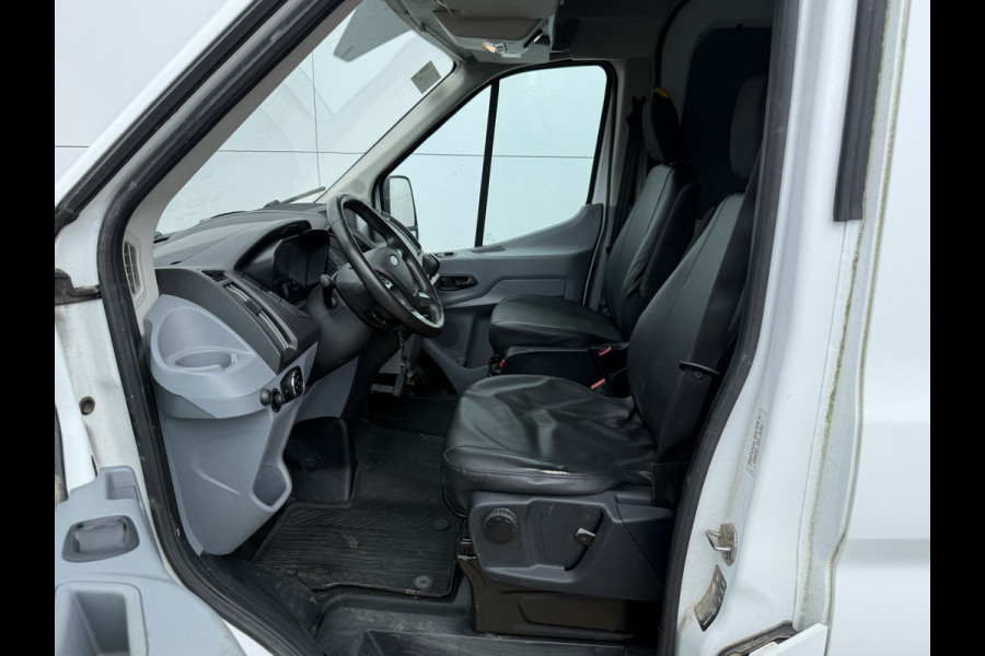 Ford Transit 2.0 TDCI 130PK L2H2 Airco Cruise Control Parkeersensoren Stoelverwarming Zwaailampen Kastwand Inbouw