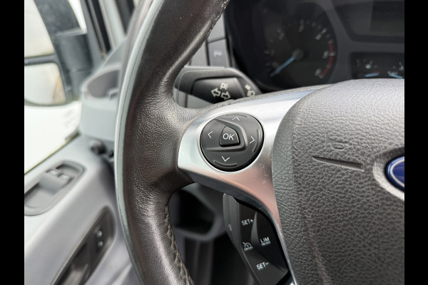 Ford Transit 2.0 TDCI 130PK L2H2 Airco Cruise Control Parkeersensoren Stoelverwarming Zwaailampen Kastwand Inbouw