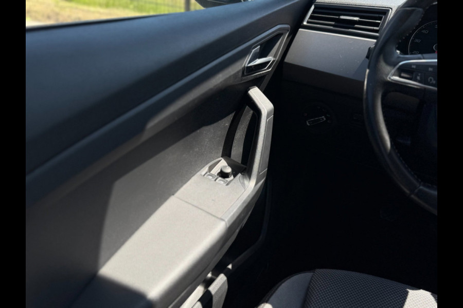 Seat Ibiza 1.0 TSI Style Business Intense| Camera| CarPlay| NAVI | PDC