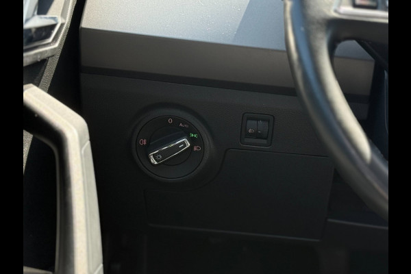 Seat Ibiza 1.0 TSI Style Business Intense| Camera| CarPlay| NAVI | PDC