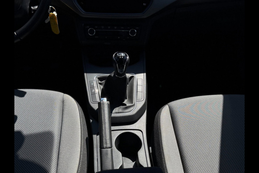 Seat Ibiza 1.0 TSI Style Business Intense| Camera| CarPlay| NAVI | PDC