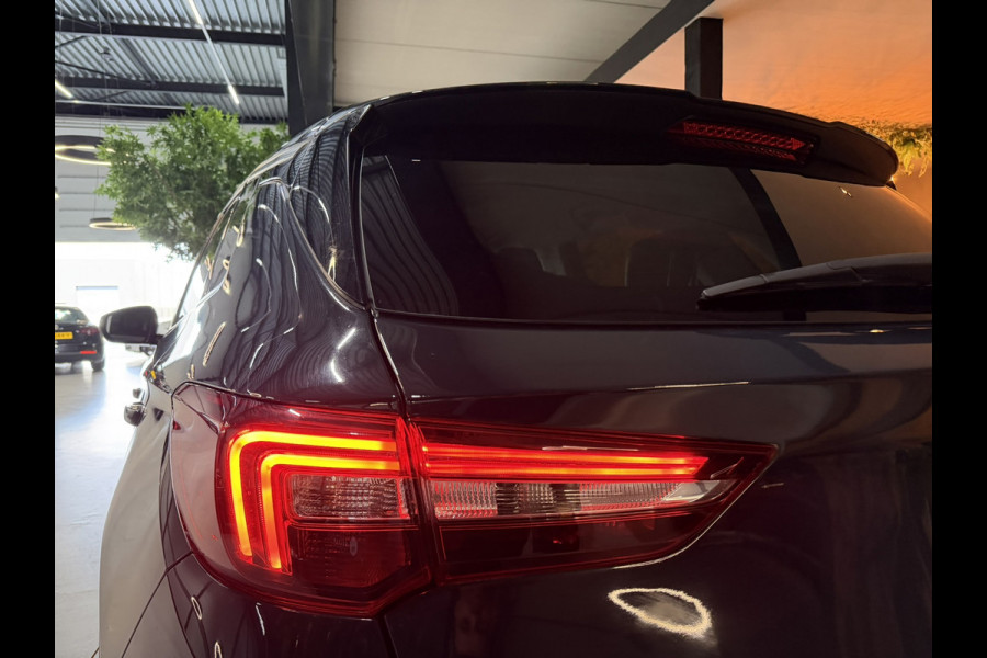 Opel Grandland X 1.2 Turbo Innovation | 2019 | NAP | NL-auto | Unieke kleur | Camera | CarPlay | LED | Elek. Achterklep | Rijklaar