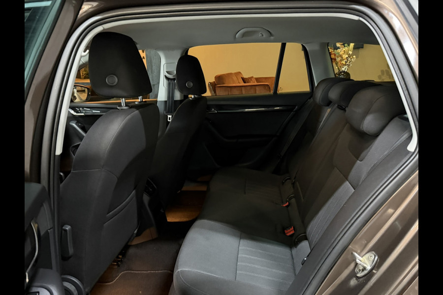 Škoda Octavia Combi 1.5 TSI Sport Business | 2020 | Automaat | Unieke bruine kleur | CarPlay | Stoelverwarming | Rijklaar