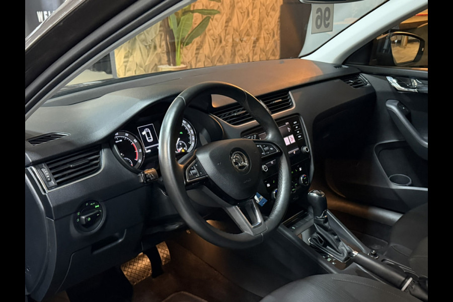 Škoda Octavia Combi 1.5 TSI Sport Business | 2020 | Automaat | Unieke bruine kleur | CarPlay | Stoelverwarming | Rijklaar