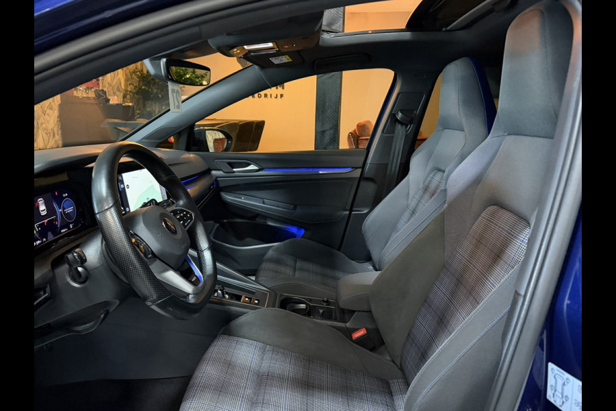 Volkswagen Golf 8 GTE | 2021 | 245pk | Plug-in Hybrid | Pano | IQ.Light | IQ.Drive | Head-up | Elektrische Trekhaak | Rijklaar