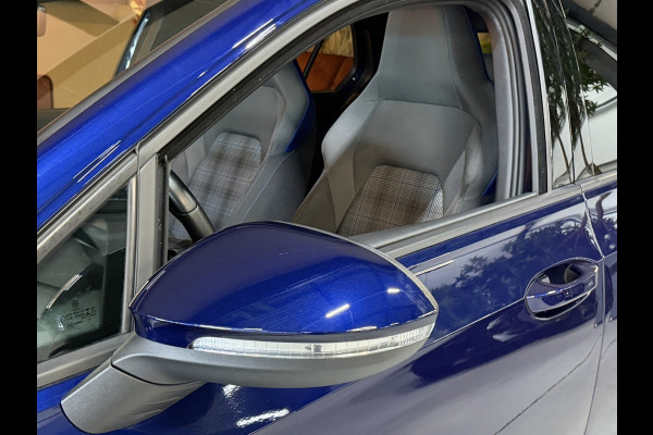 Volkswagen Golf 8 GTE | 2021 | 245pk | Plug-in Hybrid | Pano | IQ.Light | IQ.Drive | Head-up | Elektrische Trekhaak | Rijklaar