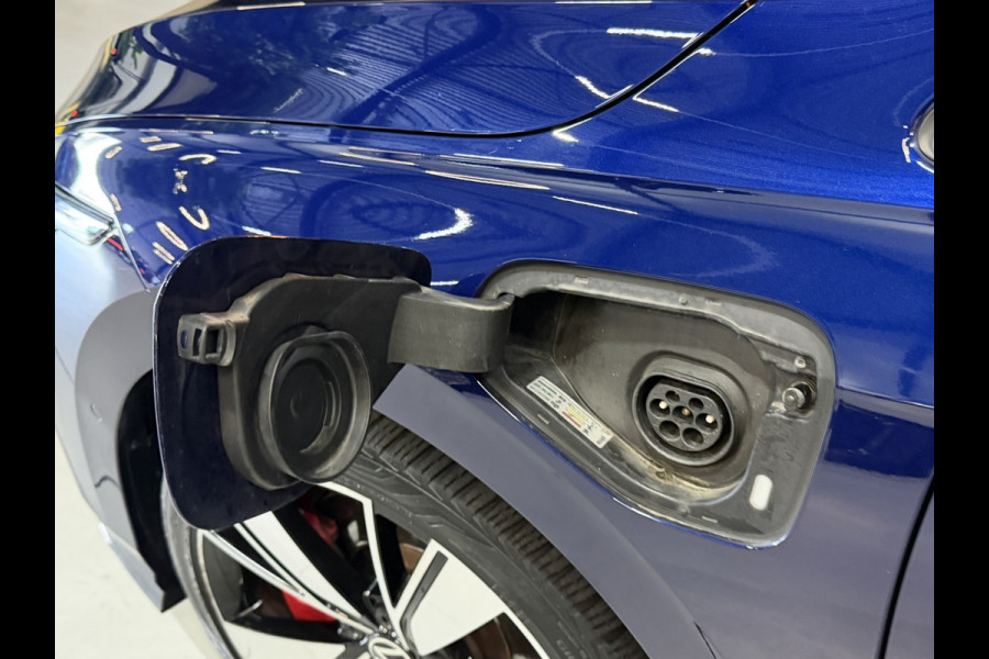 Volkswagen Golf 8 GTE | 2021 | 245pk | Plug-in Hybrid | Pano | IQ.Light | IQ.Drive | Head-up | Elektrische Trekhaak | Rijklaar