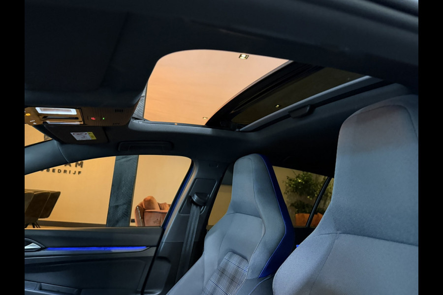 Volkswagen Golf 8 GTE | 2021 | 245pk | Plug-in Hybrid | Pano | IQ.Light | IQ.Drive | Head-up | Elektrische Trekhaak | Rijklaar
