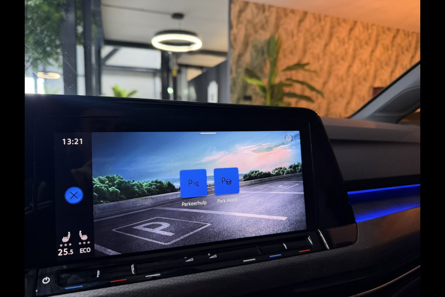 Volkswagen Golf 8 GTE | 2021 | 245pk | Plug-in Hybrid | Pano | IQ.Light | IQ.Drive | Head-up | Elektrische Trekhaak | Rijklaar
