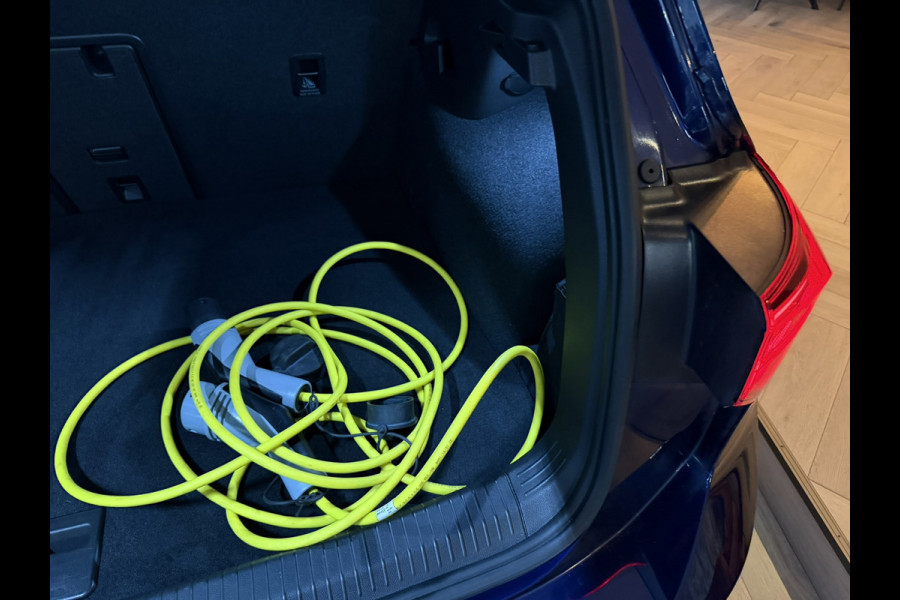 Volkswagen Golf 8 GTE | 2021 | 245pk | Plug-in Hybrid | Pano | IQ.Light | IQ.Drive | Head-up | Elektrische Trekhaak | Rijklaar