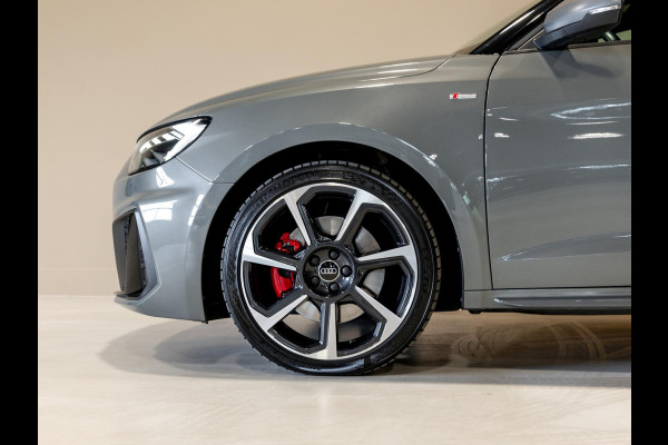 Audi A1 Sportback 40 TFSI 2x S-Line Edition / 207pk / Sonos / Keyless / Dodehoek herkenning /
