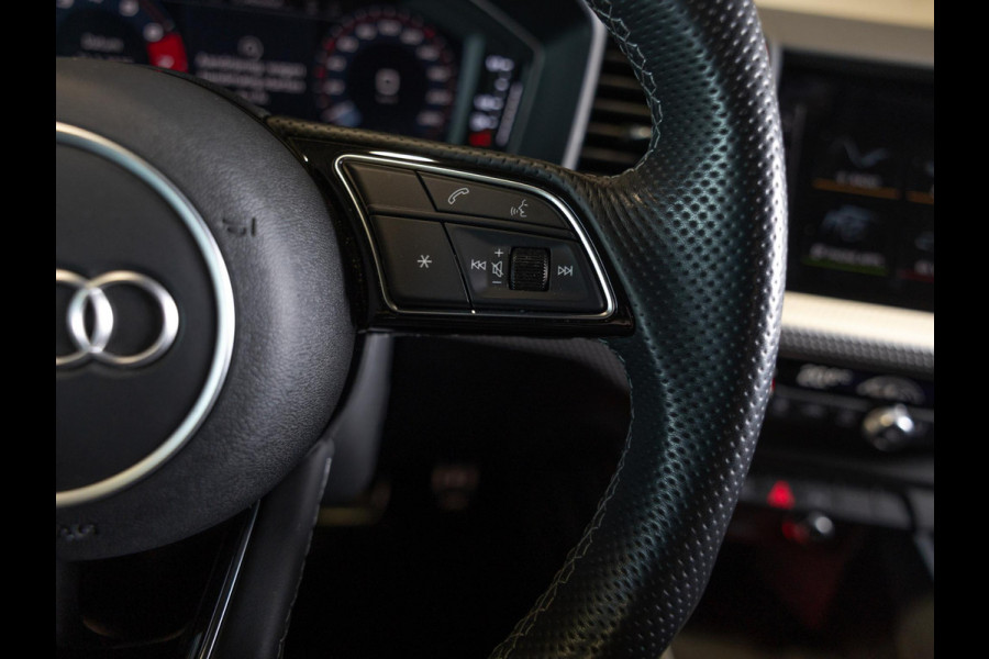 Audi A1 Sportback 40 TFSI 2x S-Line Edition / 207pk / Sonos / Keyless / Dodehoek herkenning /