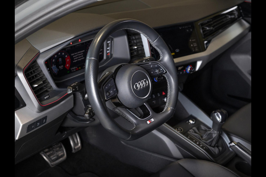 Audi A1 Sportback 40 TFSI 2x S-Line Edition / 207pk / Sonos / Keyless / Dodehoek herkenning /