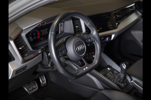 Audi A1 Sportback 40 TFSI 2x S-Line Edition / 207pk / Sonos / Keyless / Dodehoek herkenning /