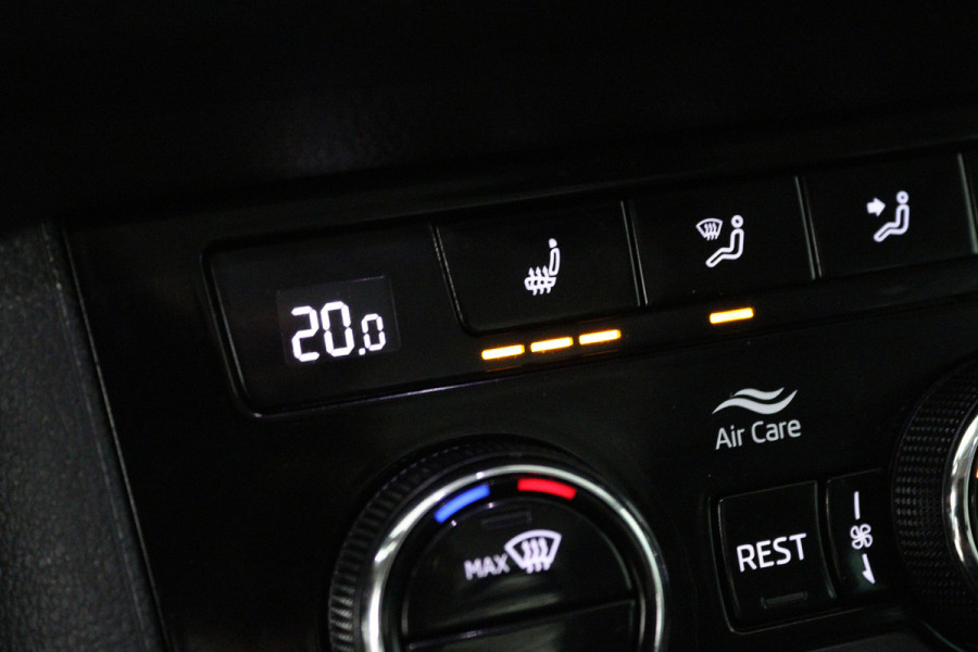 Škoda Kodiaq 1.5 TSI Limited Business Edition (PANORAMADAK, STOELVERWARMING, CRUISE ADAPTIEF, CANTON AUDIO, CARPLAY)