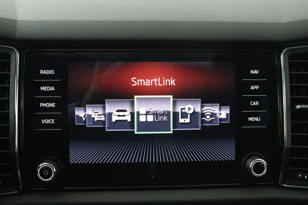 Škoda Kodiaq 1.5 TSI Limited Business Edition (PANORAMADAK, STOELVERWARMING, CRUISE ADAPTIEF, CANTON AUDIO, CARPLAY)
