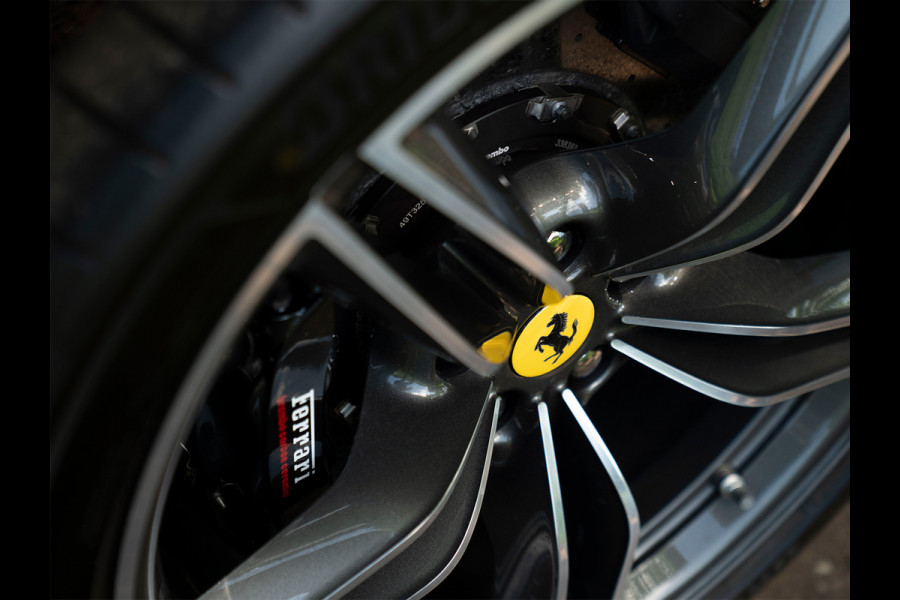 Ferrari Roma 3.9 V8 HELE | Blu Scozia | Carbon exterieur | JBL | Pass. display | Full PPF