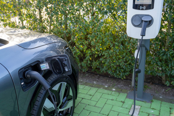 Renault Mégane E-Tech EV40 Boost Charge Techno|Prijs rijklaar incl. 12 mnd garantie|Stoel/Stuurverwarming Carplay Trekhaak DAB PDC