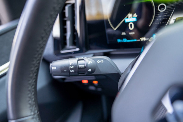 Renault Mégane E-Tech EV40 Boost Charge Techno|Prijs rijklaar incl. 12 mnd garantie|Stoel/Stuurverwarming Carplay Trekhaak DAB PDC