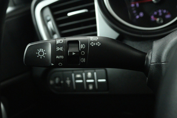 Kia Ceed Sportswagon 1.0 T-GDi ComfortLine (NAVIGATIE CARPLAY, CLIMA, AUTOPILOT, APAPTIVE CRUISE, DEALER ONDERHOUDEN)