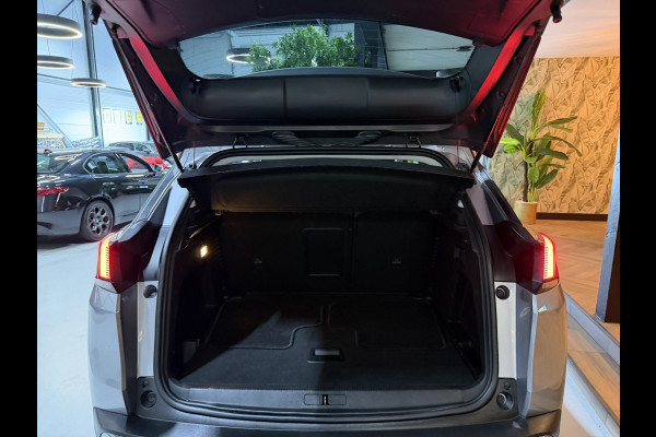 Peugeot 3008 1.6 e-THP Allure | 2018 | Automaat | Digitale Cockpit | Keyless | CarPlay | Navi | Sfeerverlichting | LED | Rijklaar