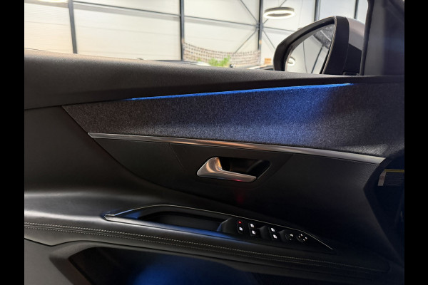 Peugeot 3008 1.6 e-THP Allure | 2018 | Automaat | Digitale Cockpit | Keyless | CarPlay | Navi | Sfeerverlichting | LED | Rijklaar